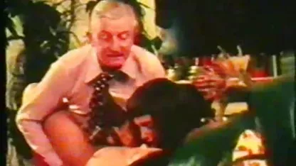 Claudia Koll - همه خانم ها آن را دانلود فیلم سکسی xnxx انجام دهد (1992)