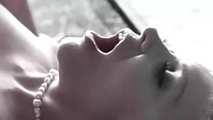 رابطه جنسی با دانلود فیلم سوپر xxx یک زن جوان در جنگل